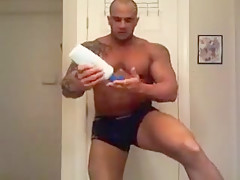 Bodybuiler Straight Flexing Showing Off And Talking Trash...