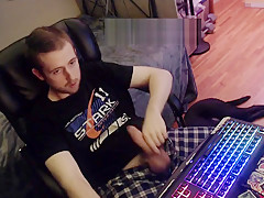 Uncircumsized stud cock on webcam...