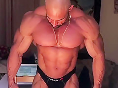 Musclegod Muscle Show Off Worship Cock...