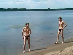 Twink guyus naked in nature, public...