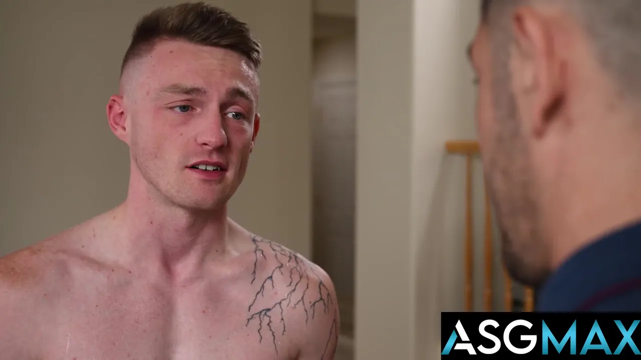 Kyle Harper Twink Handyman Gets Bent Over Before The Wife Comes Home
