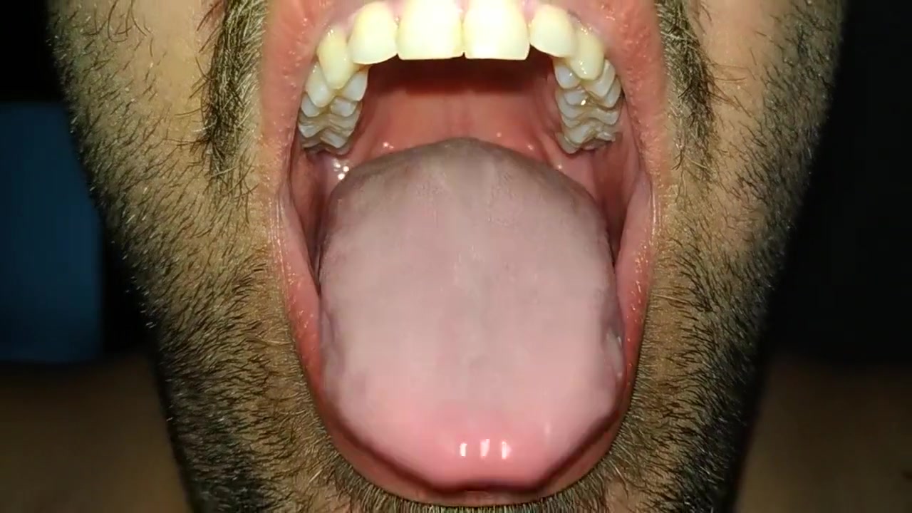 Male mouth fetish